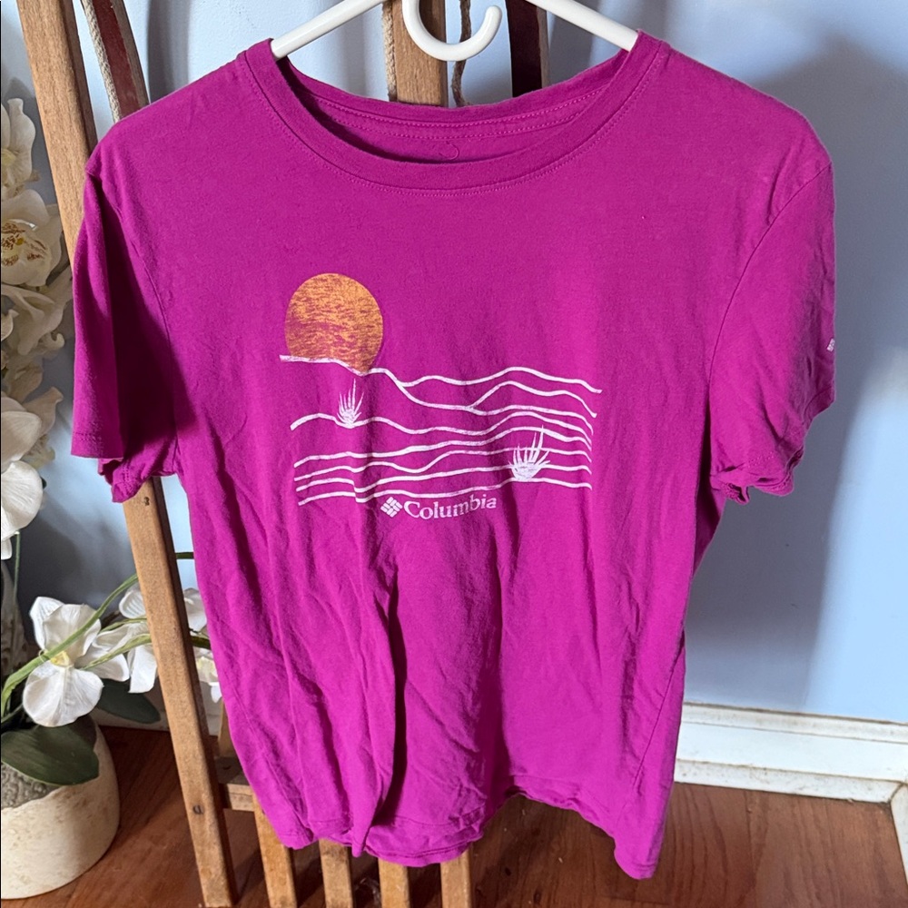 Columbia Women's Magenta Graphic Tee